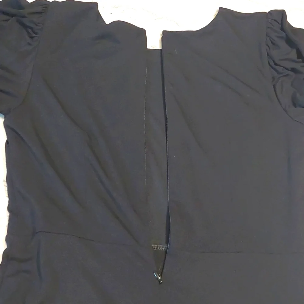 NWT LOFT Black Puff Sleeve Flounce Dress, Size 6 - Picture 8 of 9